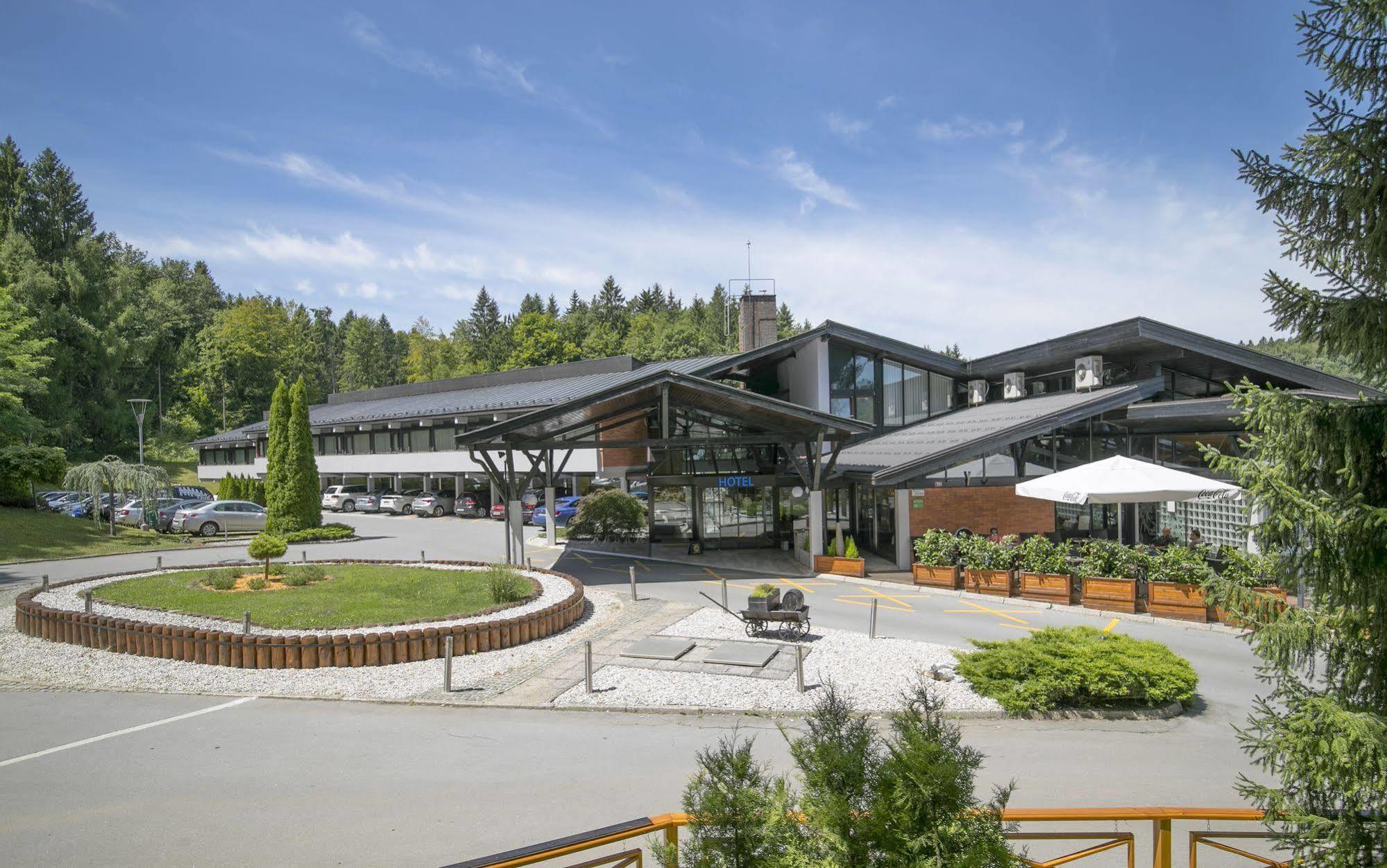 Hotel Grosuplje Εξωτερικό φωτογραφία